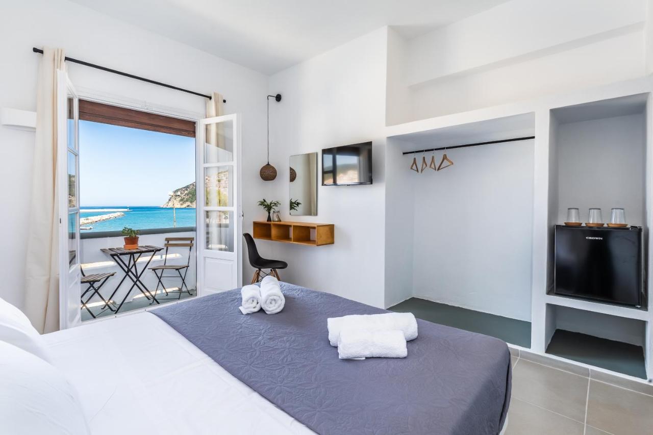 Uncle John'S Guesthouse Skopelos Exterior foto